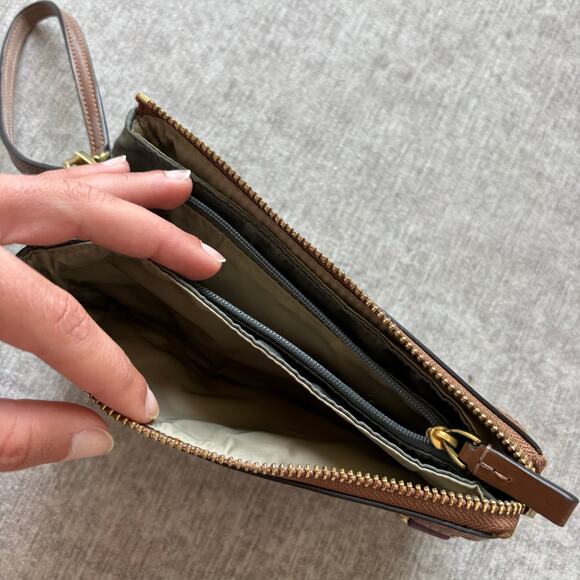 Tumi Wristlet - Picture 3 of 8